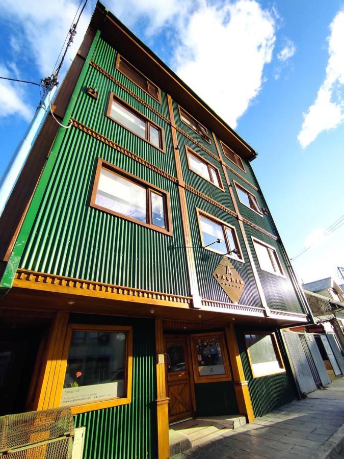 Yaghan Hostel Ushuaia Buitenkant foto