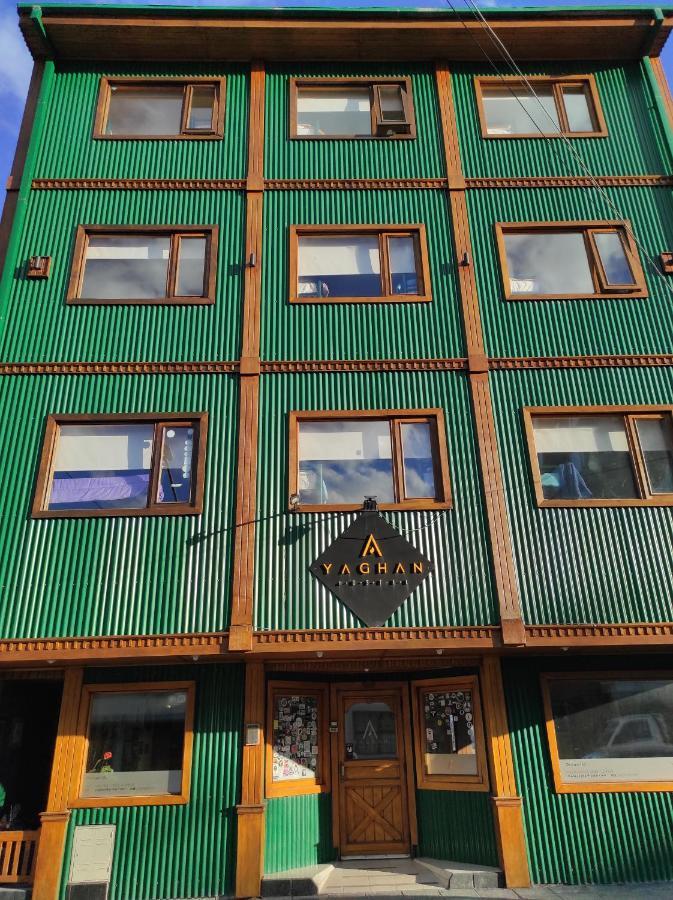 Yaghan Hostel Ushuaia Buitenkant foto